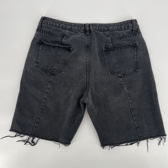 Jinggu Black Cut Off Distressed Jean Shorts Size 32 Women’s - Picture 3 of 4